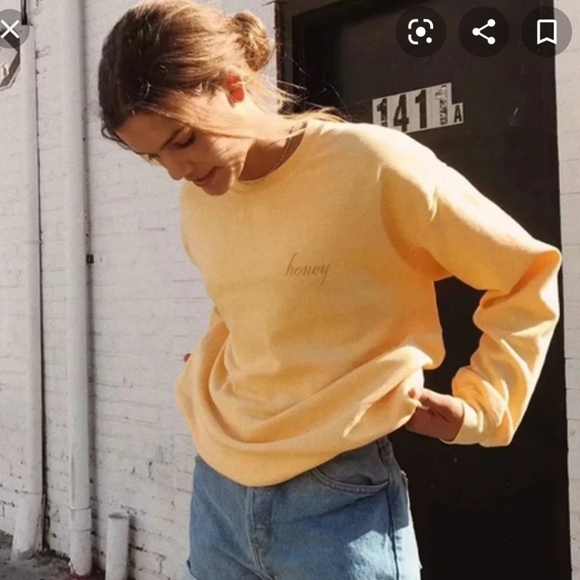Honey sweater brandy melville Clearance